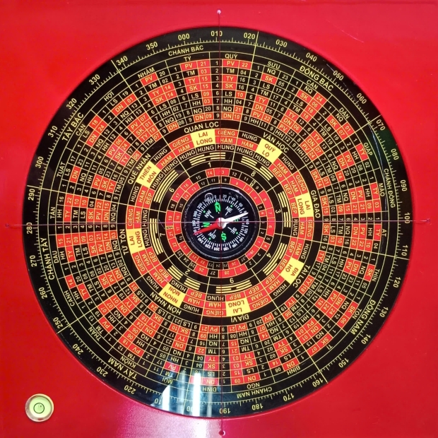 LA KINH MÀU ĐEN - NỀN ĐỎ (25 X 25)